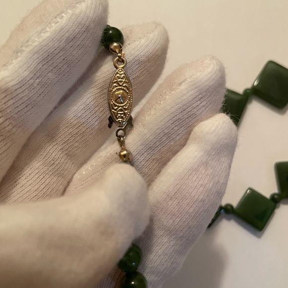 Antique Jade Necklace - Picture 2 of 4